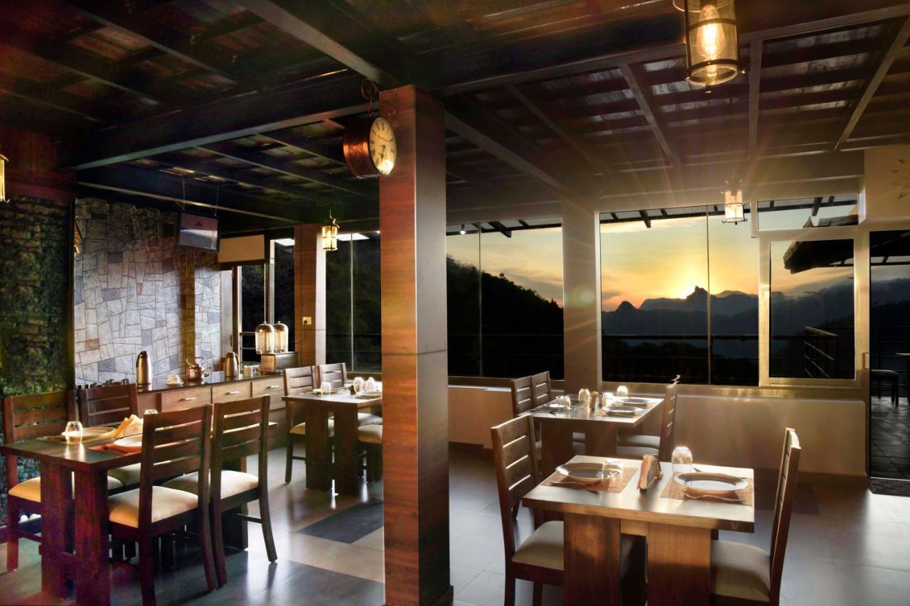 Stayvista At Talerock Inn Mountain View - Breakfast Included Valparai Exterior photo