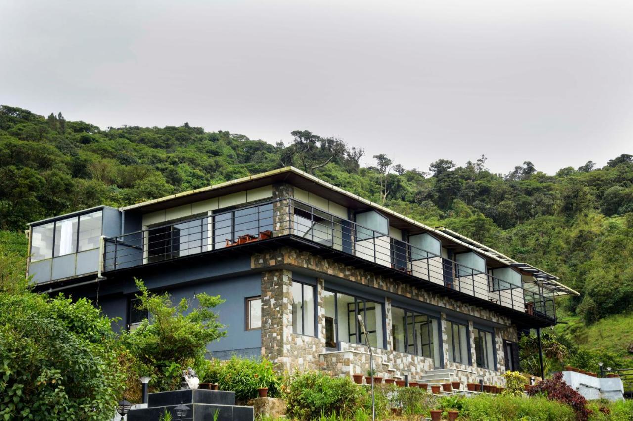 Stayvista At Talerock Inn Mountain View - Breakfast Included Valparai Exterior photo