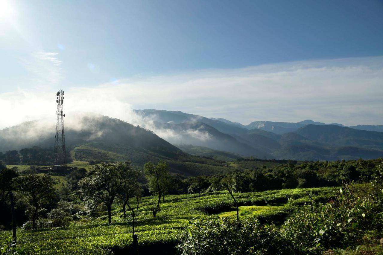 Stayvista At Talerock Inn Mountain View - Breakfast Included Valparai Exterior photo
